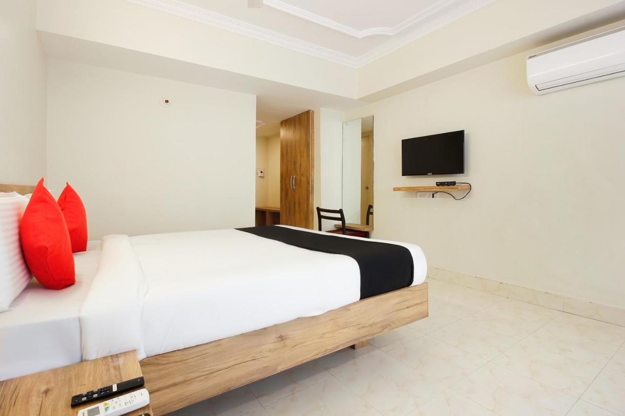 Capital O Sri Suprabhat Grand Near Kachiguda Railway Station Hyderabad Exterior photo